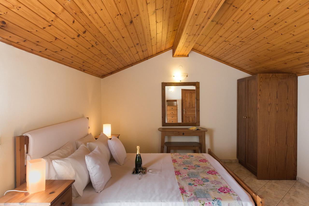 Corfu Villa Kokkini with swimming pool Kokkínion Zewnętrze zdjęcie